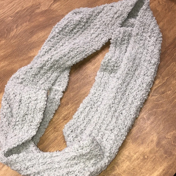 Altar’D State one size super soft blue infinity scarf; new with tags - Picture 4 of 6